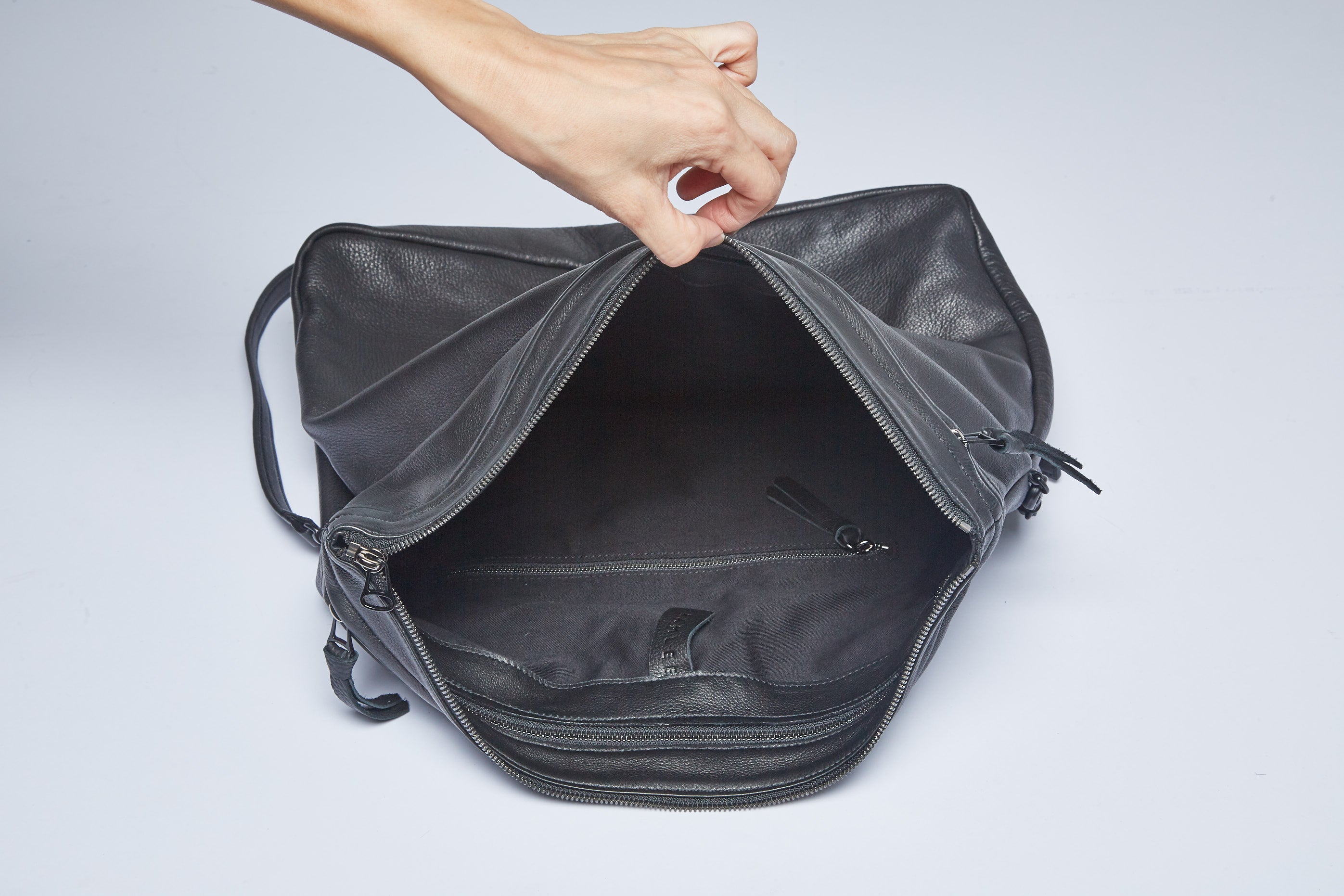 Rei Convertible Shoulder Bag - Black